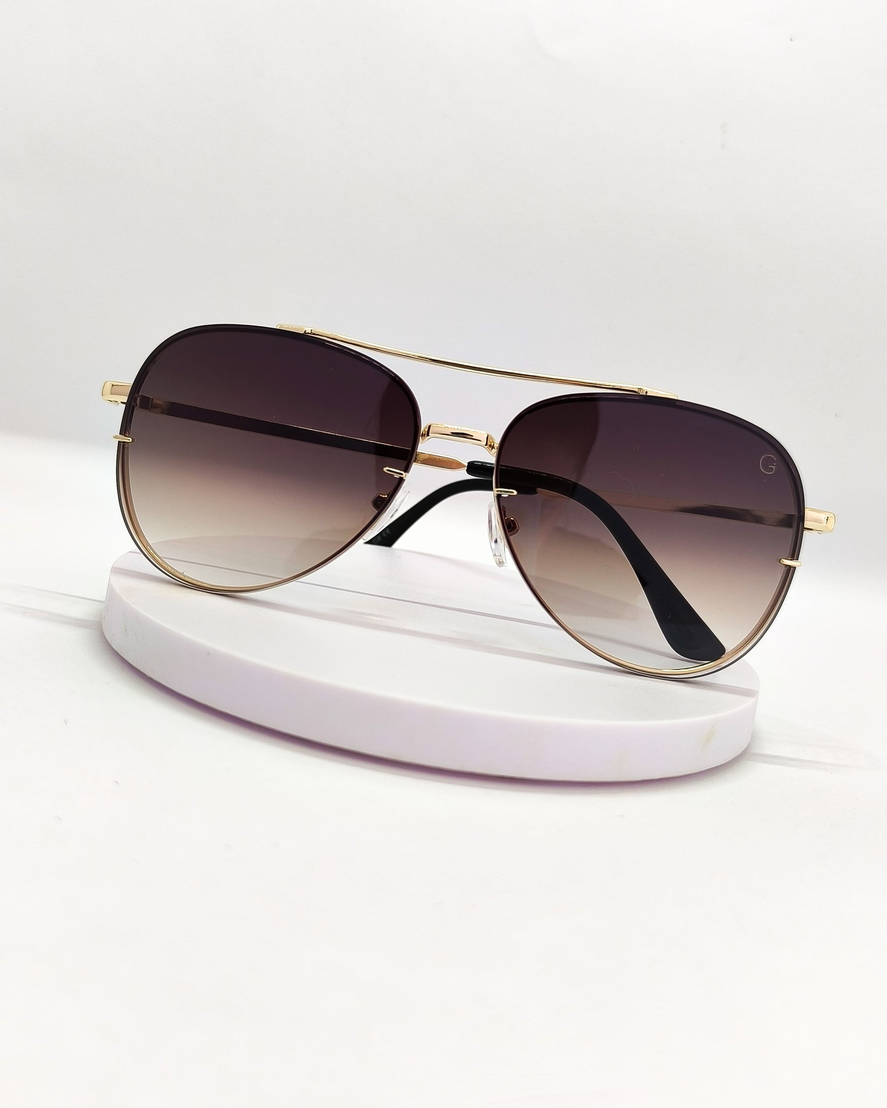 Óculos de Sol Feminino Aviador em Metal Dourado – Gloss