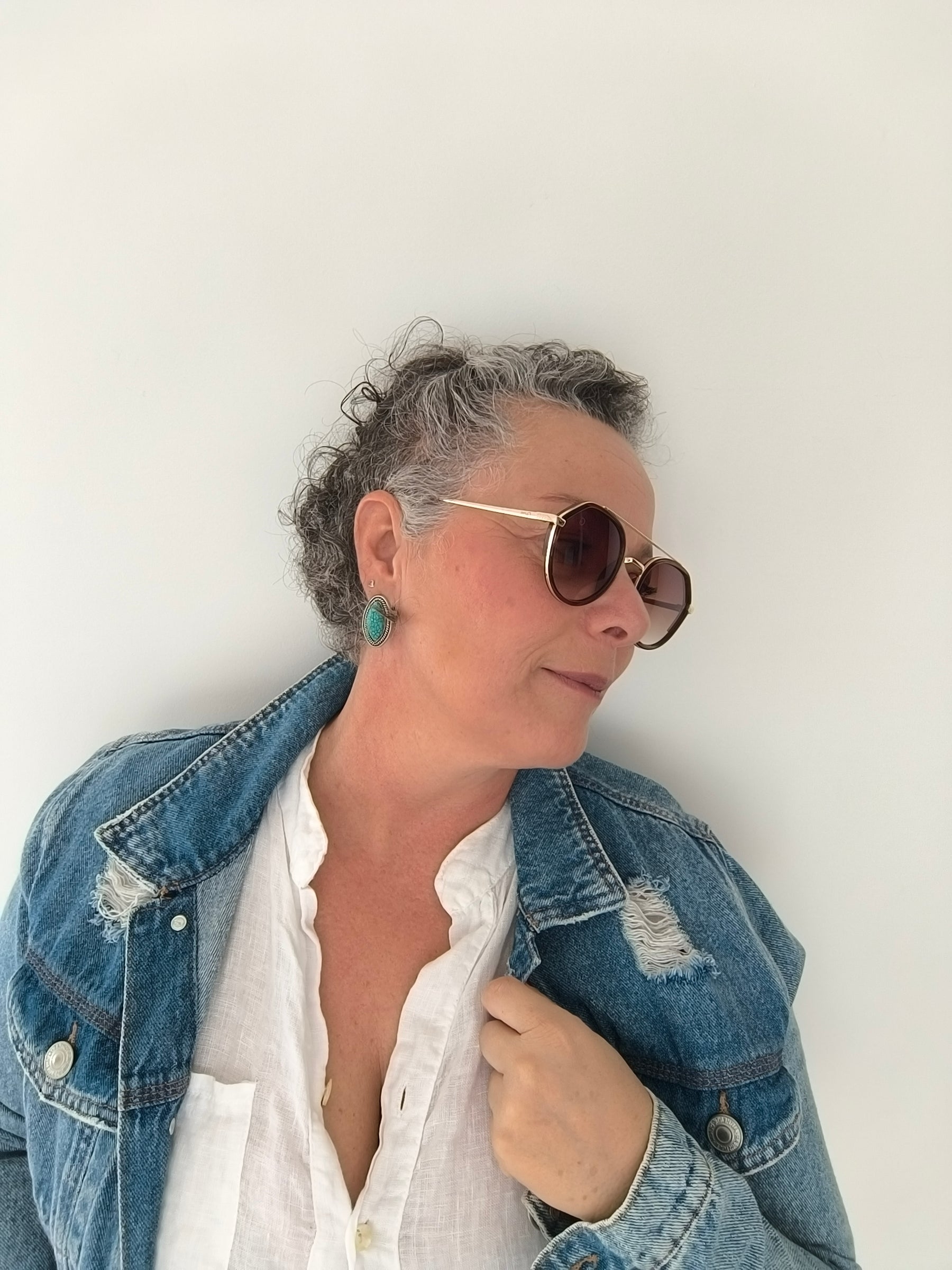 Óculos de Sol Feminino Redondo em Metal e Acetato – Gloss