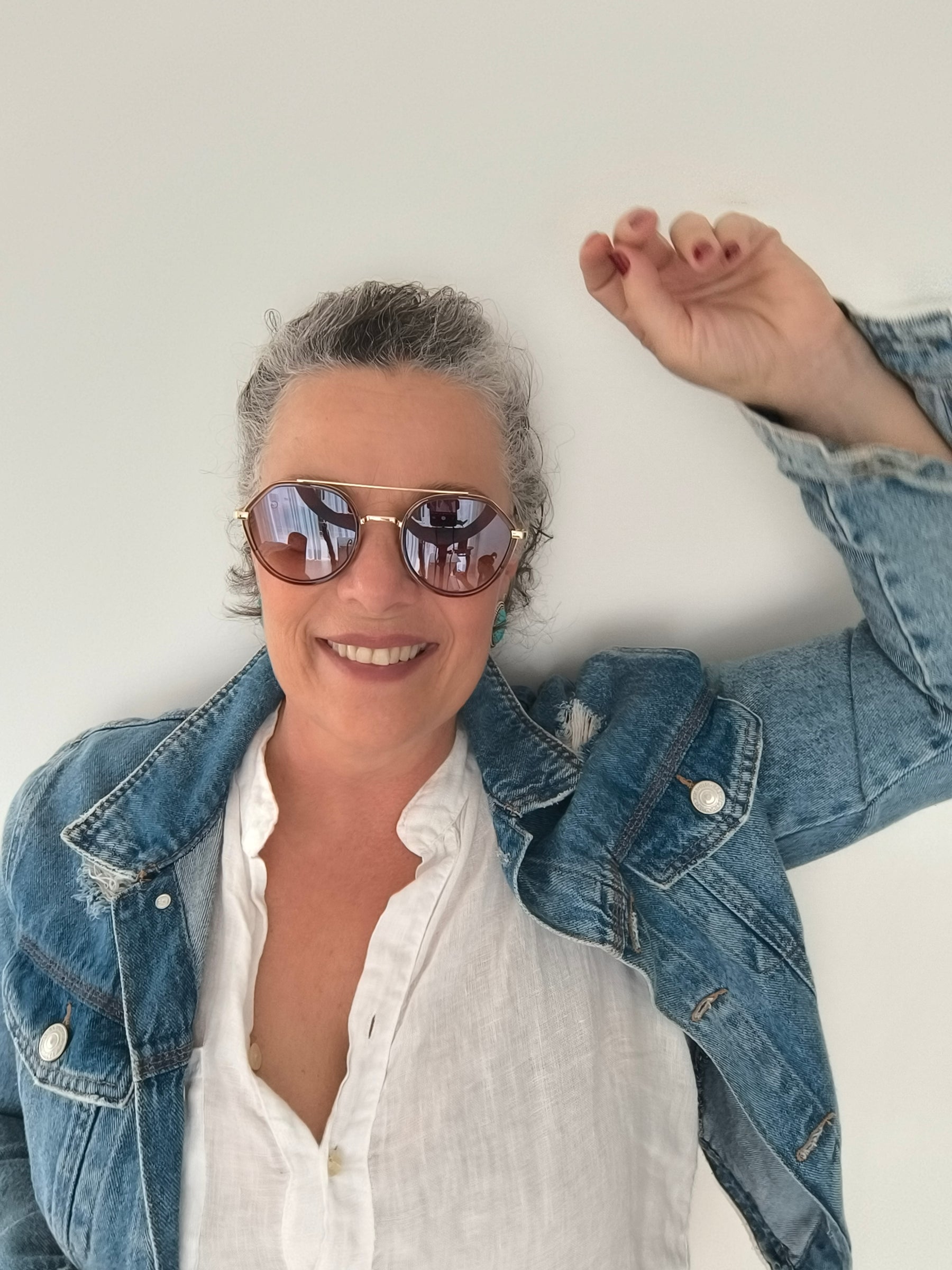 Óculos de Sol Feminino Redondo em Metal e Acetato – Gloss