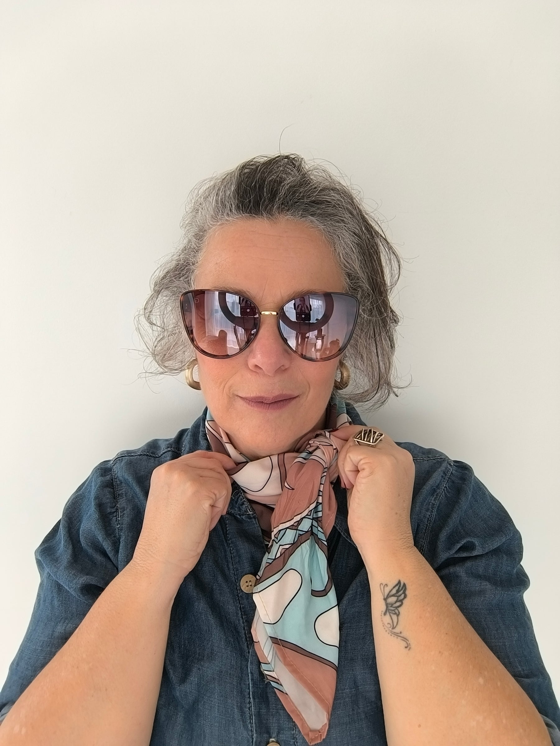 Óculos de Sol Feminino Gatinho Grande em Acetato com Lente Cosmética Degradê – Gloss