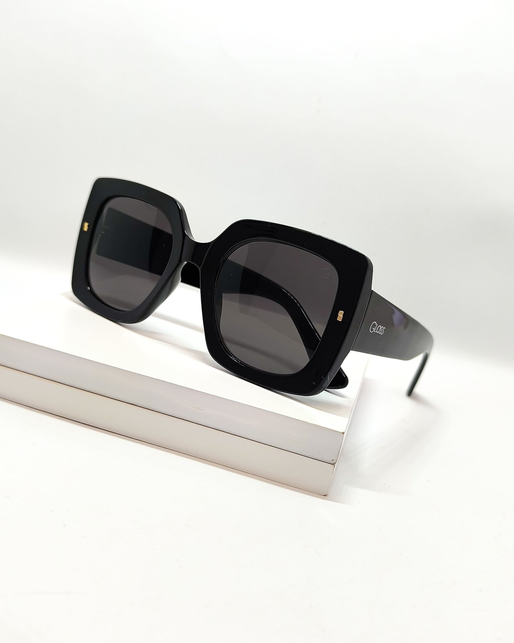 Óculos de Sol Feminino Quadrado Grande em Acetato – Gloss