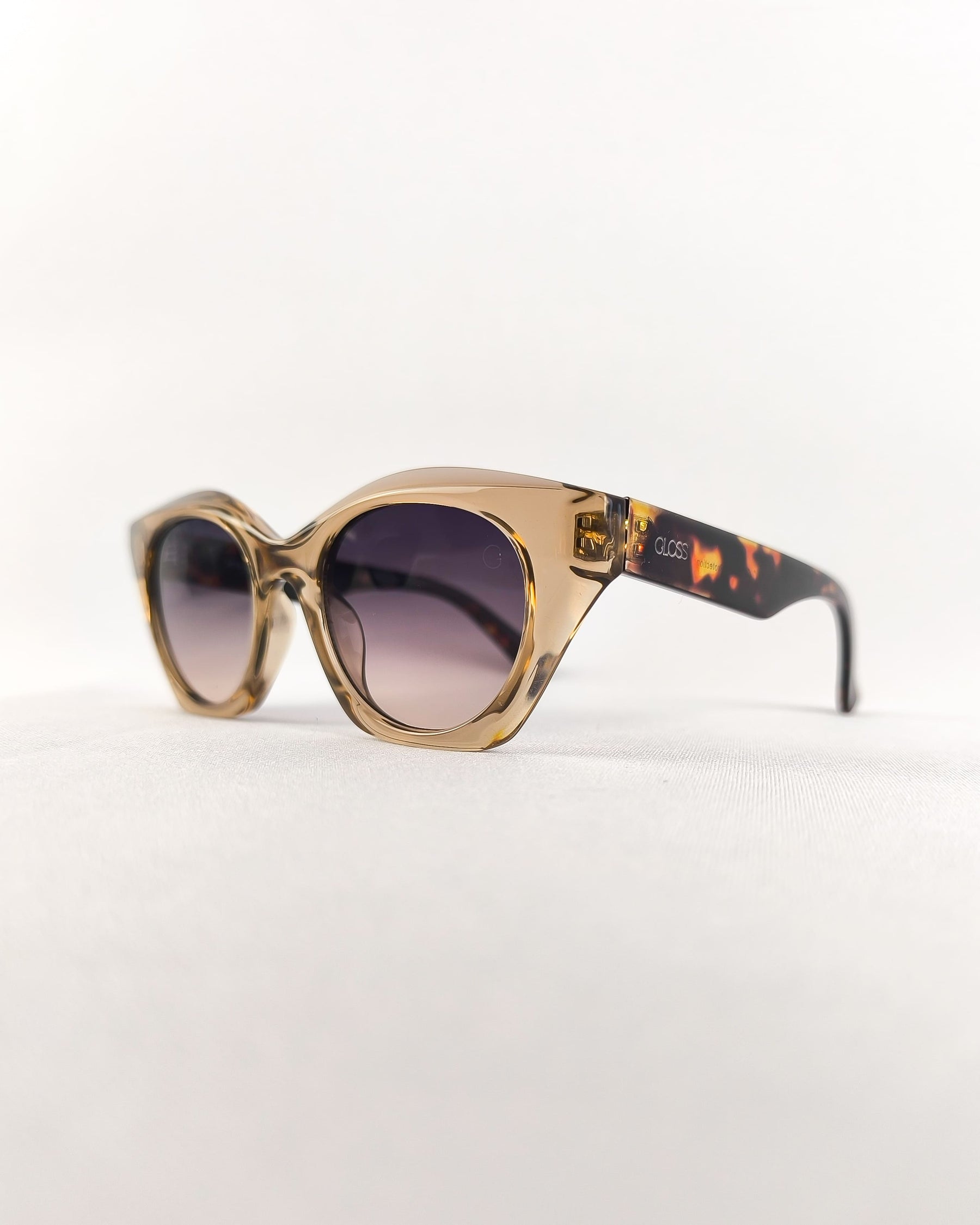 Óculos de Sol Feminino Gatinho em Acetato Translúcido Azul e Marrom Premium - Gloss Eyewear