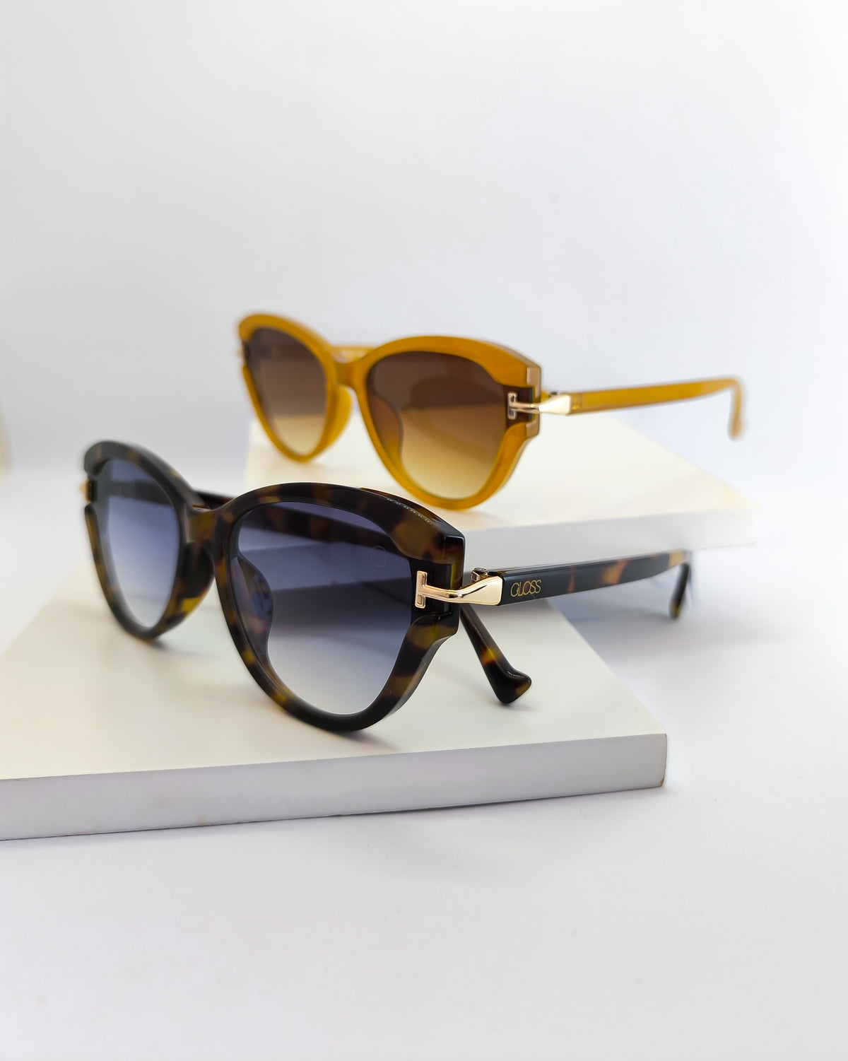 Óculos de Sol Feminino Gatinho Grande em Acetato com Lente Cosmética Degradê – Gloss