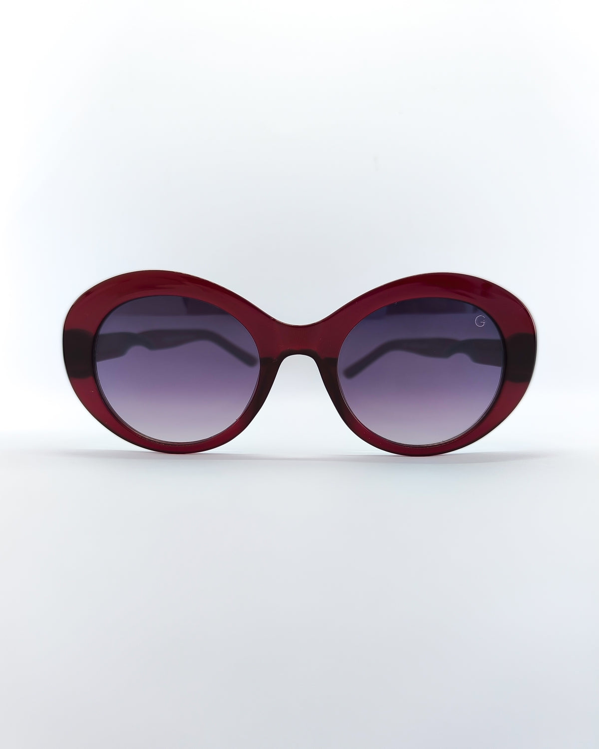 Óculos de Sol Feminino Oval Retrô em Acetato Premium – Gloss Eyewear