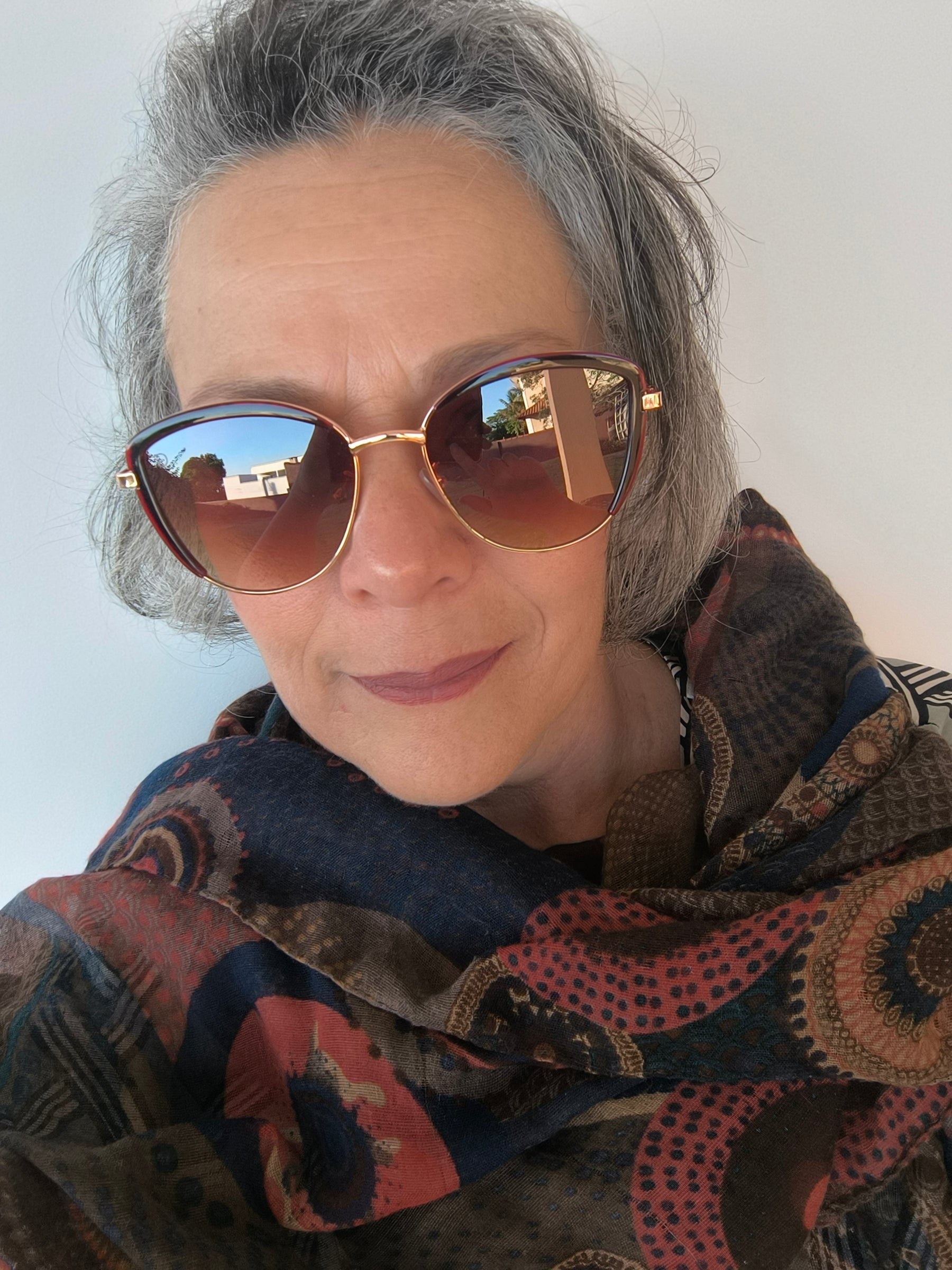 Óculos de Sol Feminino Gatinho Grande em Metal – Elegância Degradê