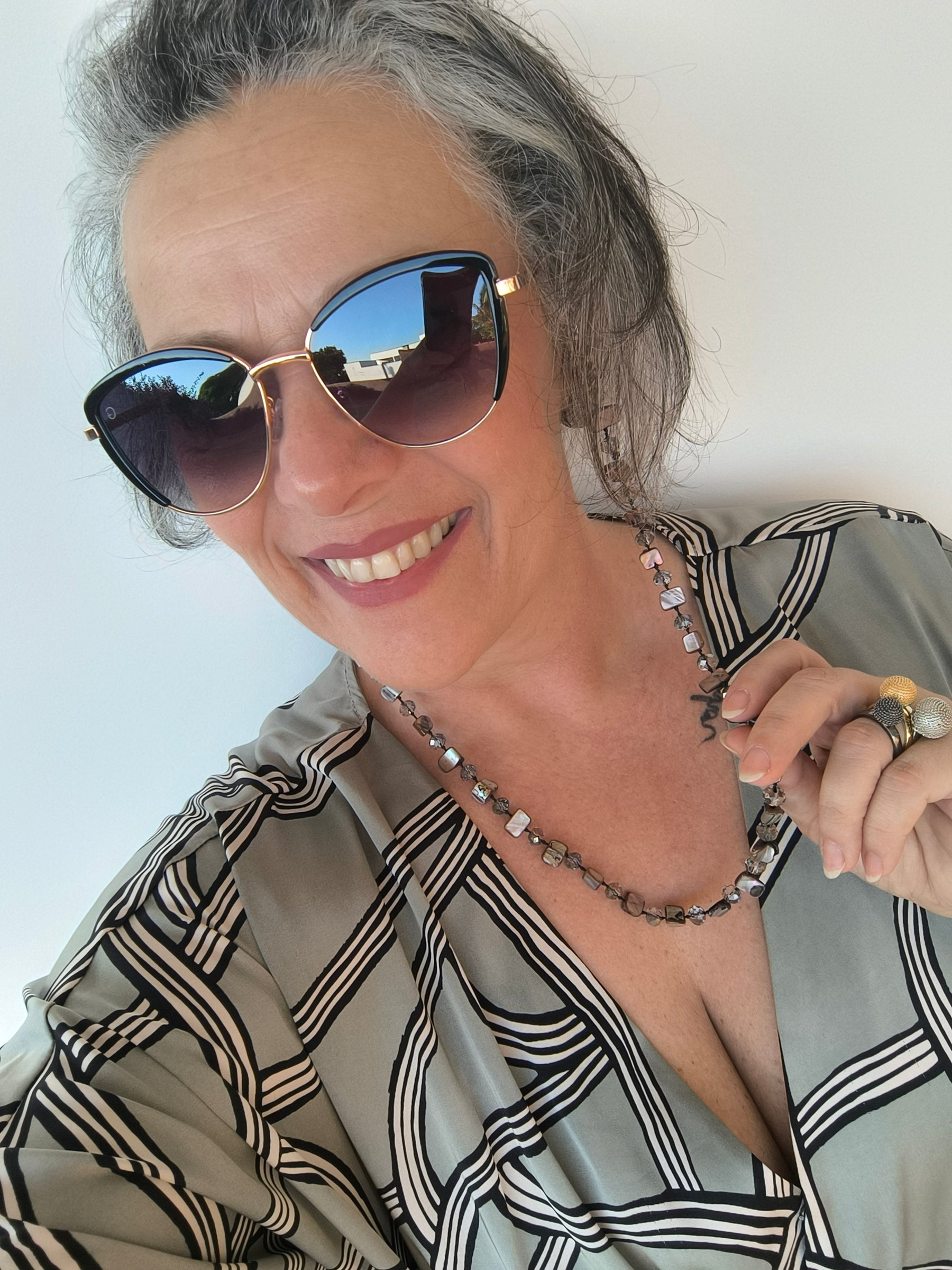 Óculos de Sol Feminino Gatinho Grande em Metal – Elegância Degradê