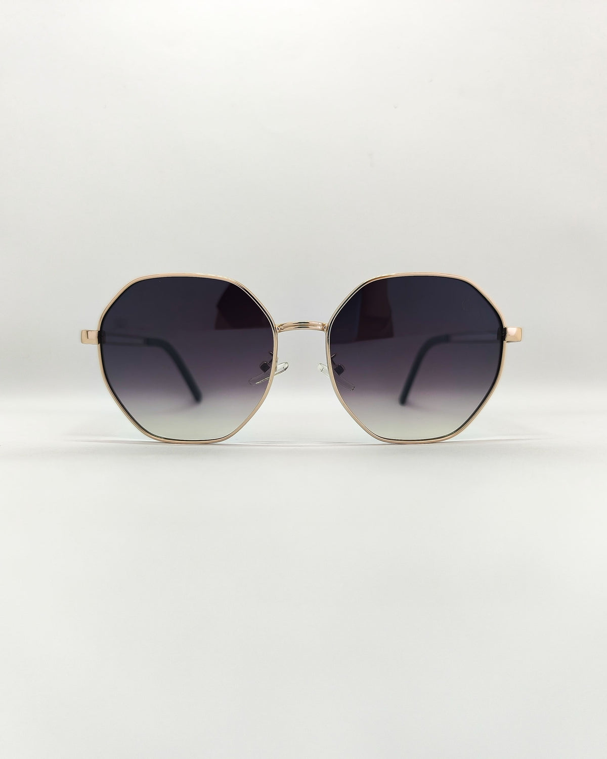 Óculos de Sol Feminino Geométrico em Metal Dourado – Gloss