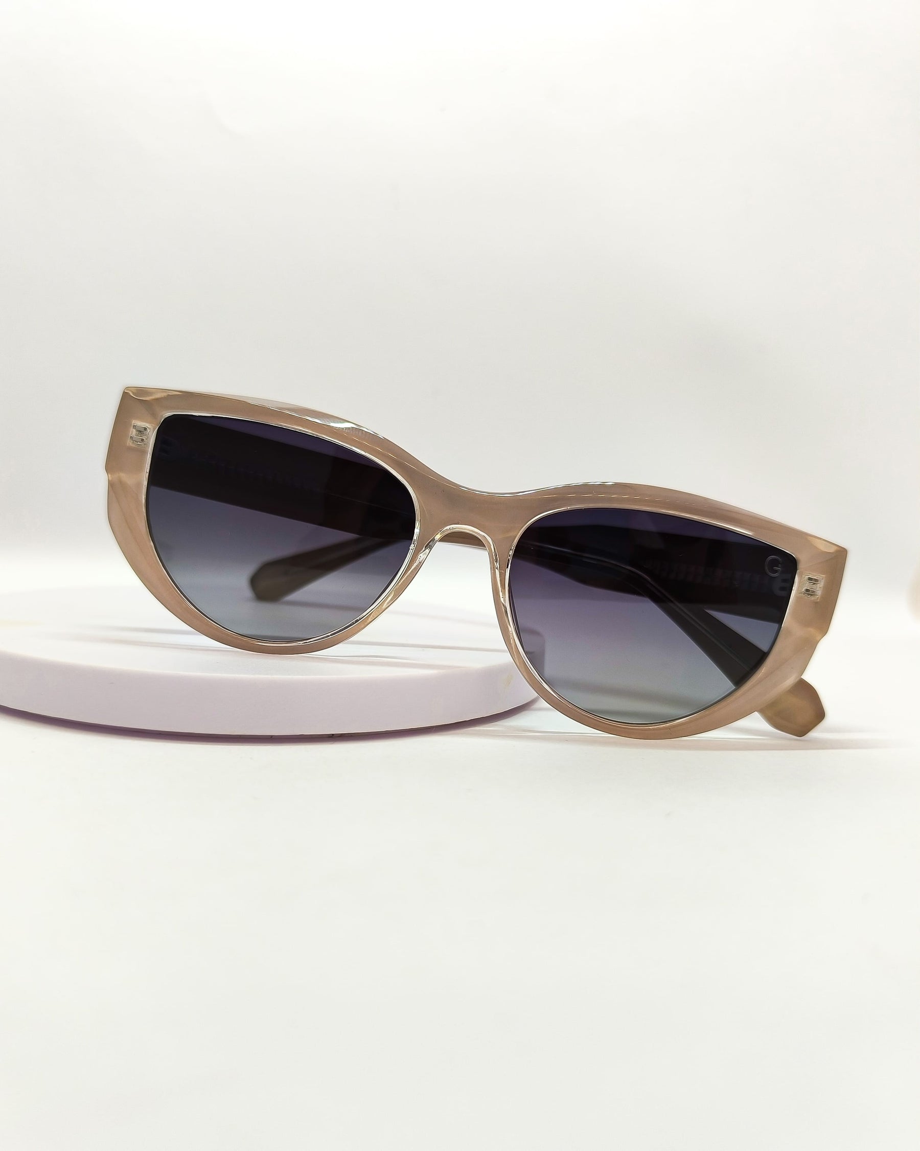 Óculos de Sol Feminino Slim em Acetato Polarizado – Gloss