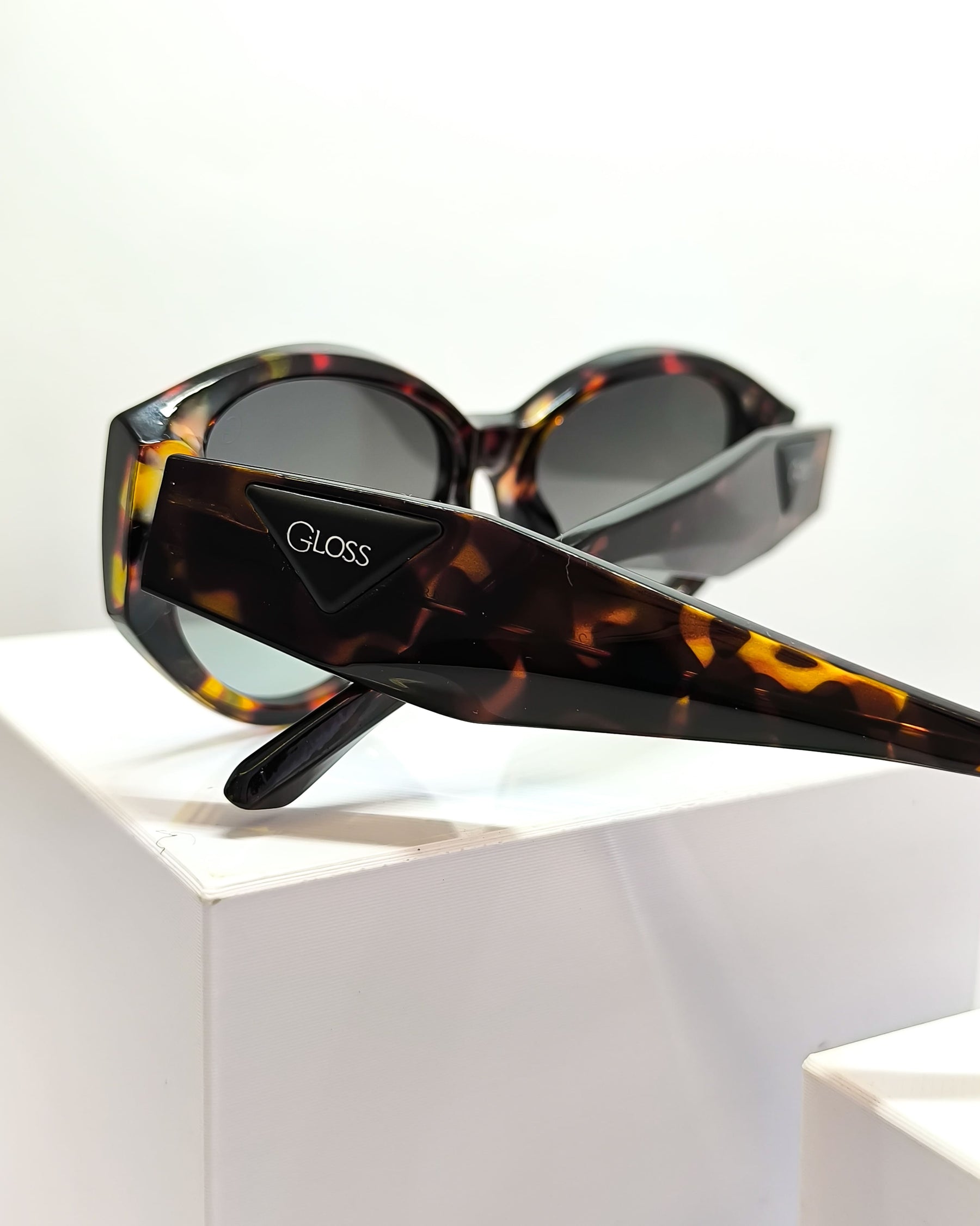 Óculos de Sol Feminino Slim Oval em Acetato Polarizado – Gloss