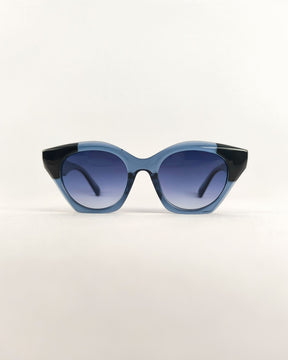 Óculos de Sol Feminino Gatinho em Acetato Translúcido Azul e Marrom Premium - Gloss Eyewear