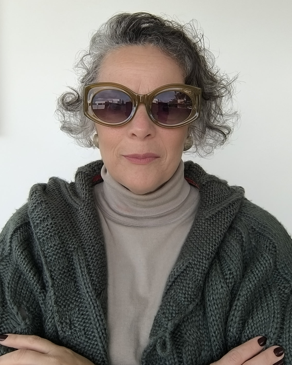 Óculos de Sol Feminino Bold Verde Oliva com Hastes Animal Print Premium - Gloss Eyewear