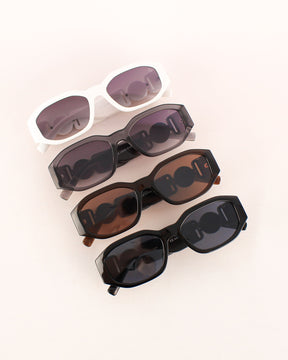Óculos de Sol Feminino Slim com Detalhe em Metal e Haste Branco/ Preto/ Cinza Premium - Gloss Eyewear
