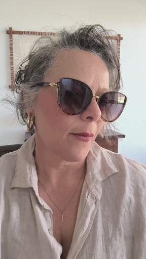 Óculos de Sol Feminino Gatinho Grande em Acetato com Lente Cosmética Degradê – Gloss